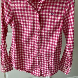 Vineyard Vines pink and white flannel top